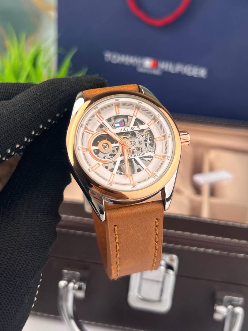 TOMMM Y HILFIGER WATC M-690