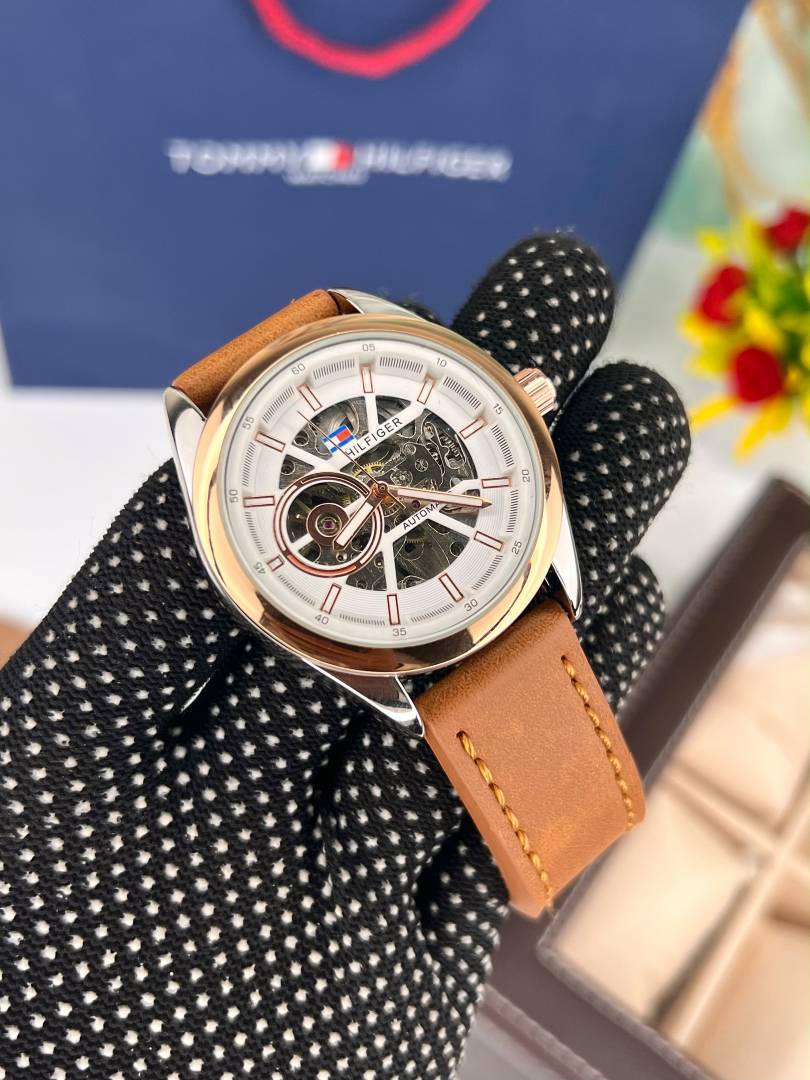 TOMMM Y HILFIGER WATC M-690