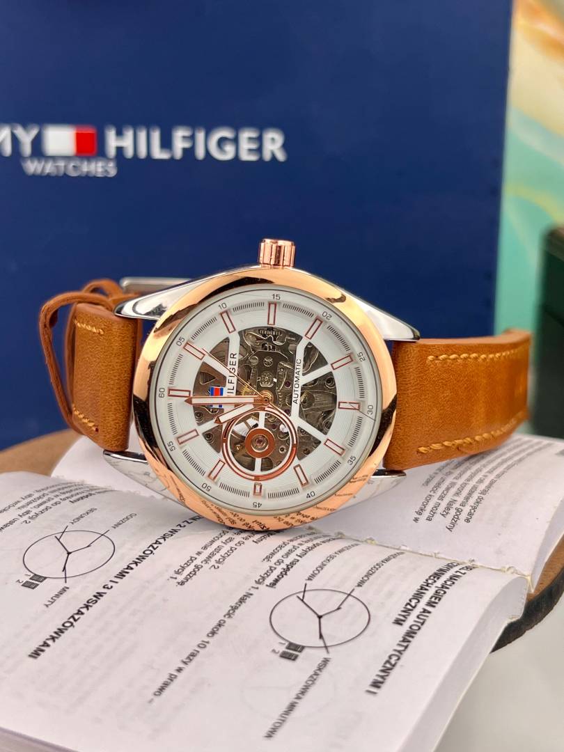 TOMMM Y HILFIGER WATC M-690
